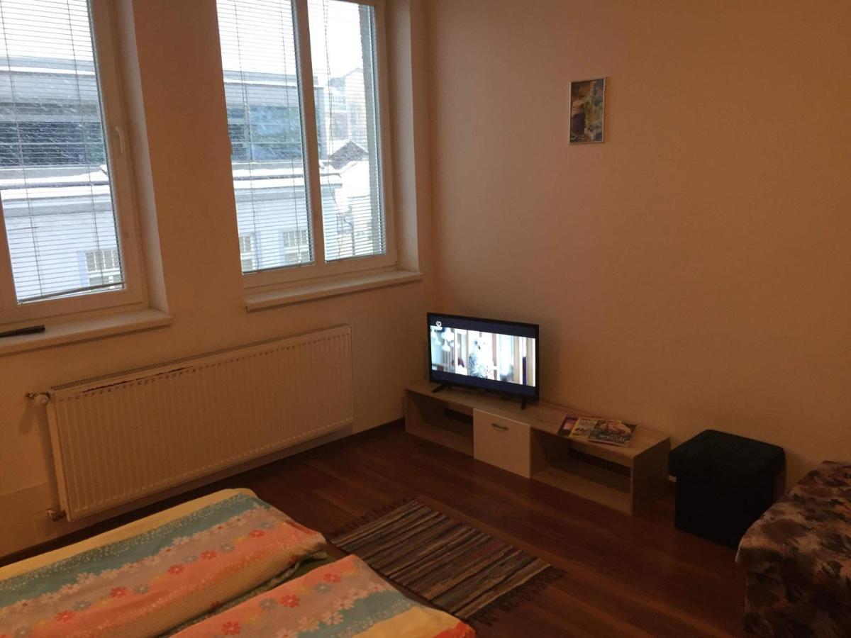 Hostel Fontana Žilina Buitenkant foto