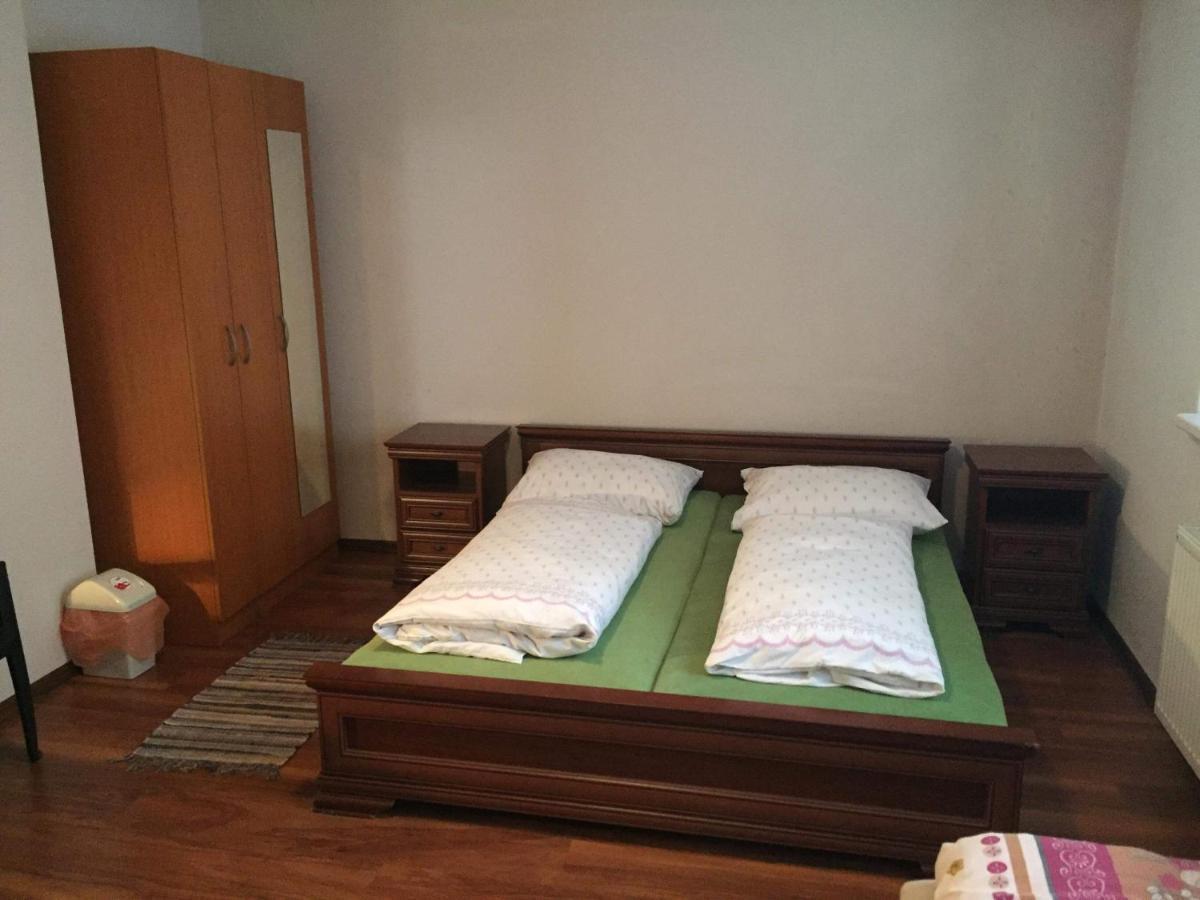 Hostel Fontana Žilina Buitenkant foto