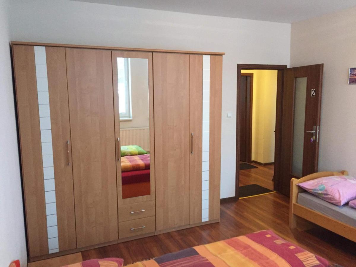 Hostel Fontana Žilina Buitenkant foto