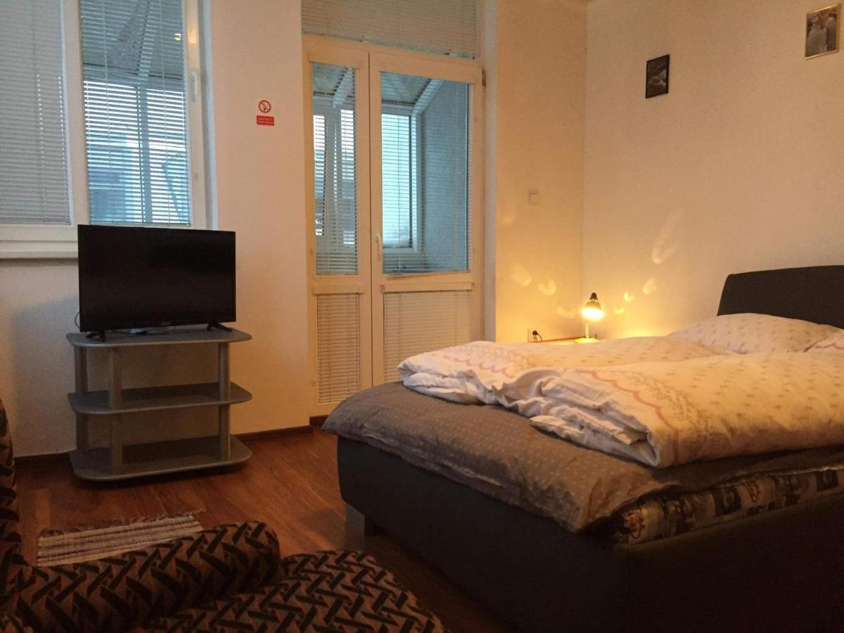 Hostel Fontana Žilina Buitenkant foto