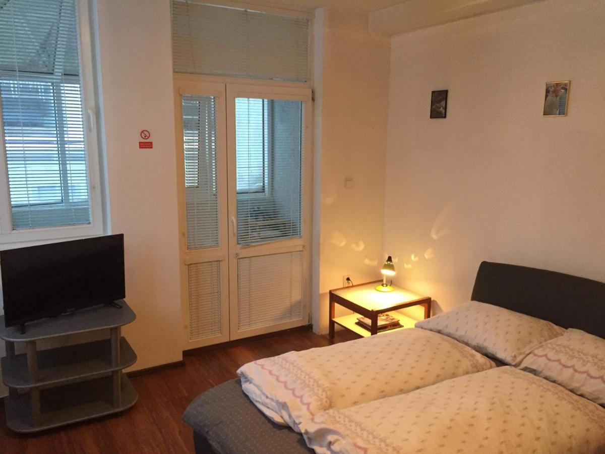 Hostel Fontana Žilina Buitenkant foto