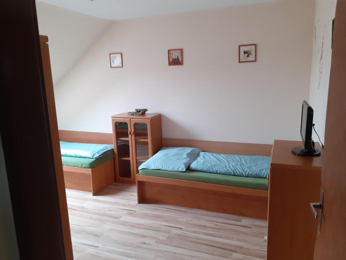 Hostel Fontana Žilina Buitenkant foto